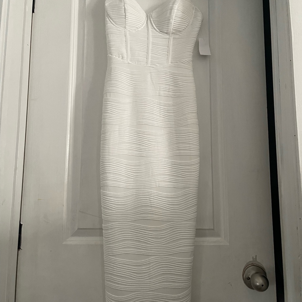 Bodycon Dress - Picture 2 of 5